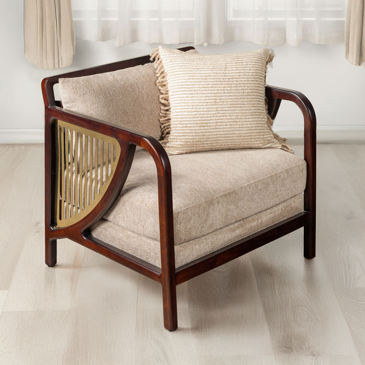 Niran Chair